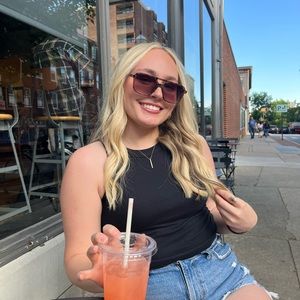 Meet your Posher, Maddy